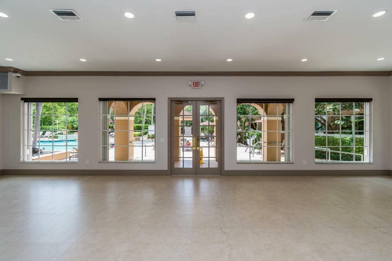 Yacht Club At Aventura 2 Bed 2 Bath Luxurius Cozy Brand New Apartment Luaran gambar